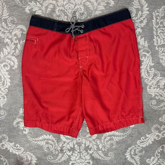 GAP Men's Red Bermuda Board Shorts Size M Casual Summer Swimwear - Picture 4 of 9